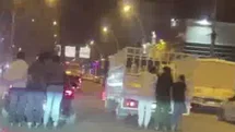 Hem canlarını hem trafiği tehlikeye attılar