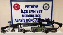 Fethiye’de polis KADES ihbarına gitti, evden cephanelik çıktı