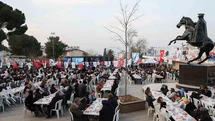 Alaşehir’de yüzlerce kişi iftarda buluştu