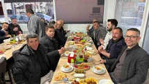 Çavdarhisar’da kaymakam, muhtarlar ve protokol üyeleri iftarda bir araya geldi
