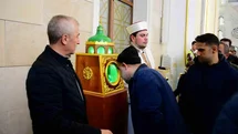 Kadir Gecesi'nde Camii Dolu Taştı