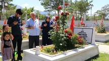 Erzincan'da Hüzünlü Arife Ziyareti