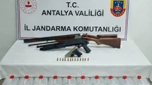 Antalya'da Kaçak Alkol Ele Geçirildi