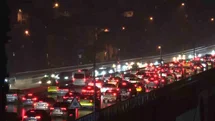 İstanbul'da Gece Köprü Trafiği Yoğunluğu