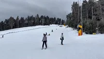 Kars'ta Bayram Yoğunluğu Kayak Merkezinde