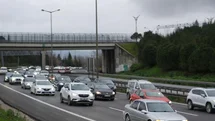 Kocaeli'de Tatil Dönüşü Trafik Yoğunluğu