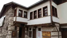 İki asırlık Emiroğlu Konağı tarihe ışık tutuyor