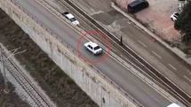Kaçış planı işe yaramadı, koşarak araç değiştirdi yine yakalandı