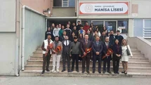 Şehit yakınları ve gaziler Manisa Lisesi’nde gençlerle buluştu