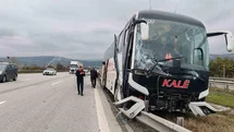 Bolu'da Otobüs ve Tır Çarpıştı