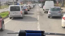 Diyarbakır’da itfaiye ekiplerine ‘fermuar’ sistemiyle yol verdiler