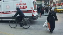 Elektrikli bisiklet, servis aracıyla çarpıştı: 1 yaralı