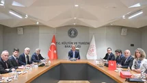 Kültür Bakanı Ersoy 2026 Turizmi İçin Toplandı