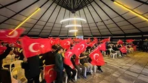 A Milli Takım Galibiyeti Fatih'te Kutlandı