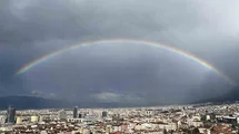 Bursa’da yağmur sonrası gökkuşağı şöleni