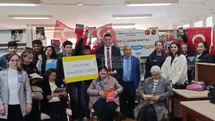 Mersin’de Kuşaklar Kütüphanede Buluştu: Dede, Nine ve Torun Birlikte Kitap Okudu