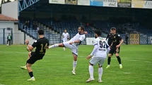 Karacabey Belediyespor, Kastamonuspor'u 4-0 Yendi