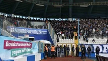 Erzurumspor tribünlerinden anlamlı mesaj: "Ücretsiz taramanı yaptır, yaşam kaliteni artır"