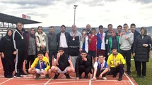 Elazığ’da özel sporcuların masa tenisi ve atletizm heyecanı