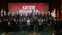 Önceki Dışişleri Bakanı Çavuşoğlu Konferans Verdi