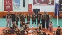Köyceğiz voleybol takımında minik kaptanlar yetişiyor