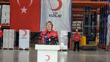 Kızılay, İran'a 48 Ton Yardım Gönderdi