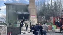 Niğde'de Camide Yangın Çıktı