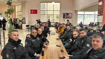 ETÜ’lü gençlerden polislere anlamlı sürpriz