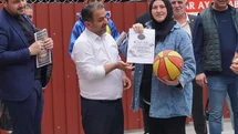 Kemeraltı'nda Basketbol Etkinliği Düzenlendi