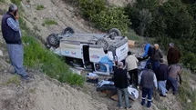 Akdeniz Parmakkurdu’nda Kontrolden Çıkan Araç Yamaçtan Yuvarlandı