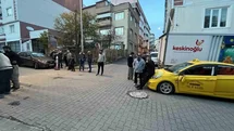 Tekirdağ'da Taksinin Üzerine Devrilen Makine