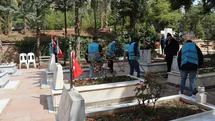 Tokat'ta Şehitlikte Temizlik Çalışması