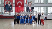 Bilecik’te Okul Sporları Hentbol Küçük Kızlar Yarı Final Grup Müsabakaları başladı