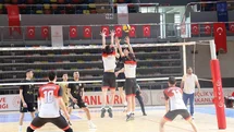 Şanlıurfa Büyükşehir Belediyesi genç erkekler voleybol takımı filede iddialı