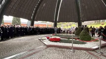 8’inci Cumhurbaşkanı Turgut Özal, vefatının 33’üncü seneyi devriyesinde kabri başında anıldı