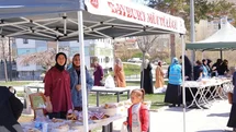 Bayburt’ta evlilik hazırlığındaki gençlere destek için hayır çarşıları açıldı