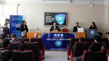 Lise öğrencilerine dijital farkındalık semineri düzenlendi