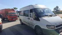 Antalya'da Maddi Hasarlı Kaza Görüntülendi
