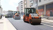 Mardin Büyükşehir Belediyesi, asfalt ve yol yenileme seferberliği başlattı