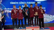Muğla’lı U15 grekoromen güreş takımı Türkiye ikincisi oldu