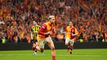 Galatasaray 25 sene sonra evinde Fenerbahçe’ye karşı penaltıdan gol attı