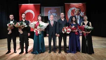 Antalya'da Piyanistlerden Etkileyici Konser