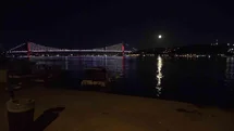 İstanbul Boğazı'nda Yakamoz Manzarası