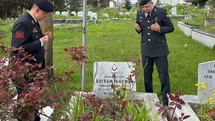 Jandarma şehit Gökmen’i kabri başında andı