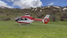 Bitlis’te kayalıklardan düşen genç için helikopter ambulans havalandı