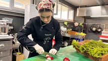 Burhaniye'de Sebze Hasadı Yapıldı