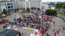 Samsun'da Yağmur Altında 1 Mayıs Kutlaması