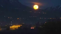 Van'da Dolunay Güzelliği