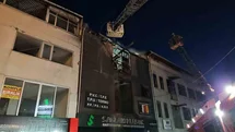Bayrampaşa’da 5 katlı iş yerinin 3 katı alevlere teslim oldu