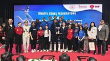 Afyonkarahisar Sporcuları Kars'tan Madalyalarla Döndü